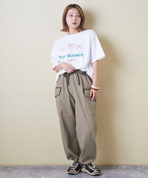 CUBE SUGAR(キューブシュガー)の「21/-シルケット風天竺接触冷感裾タックTシャツ(Tシャツ/カットソー・レディース・イエロー/ネイビー/ホワイト/ブルー/マルチ・M)」の16枚目の写真