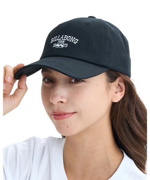 BILLABONG(ビラボン)の「【BILLABONG/ビラボン】25SS LOGO CAP/ロングバイザーロゴキャップ(帽子)(キャップ・レディース・ホワイト/ブラック/ベージュ・FREE)」の2枚目の写真