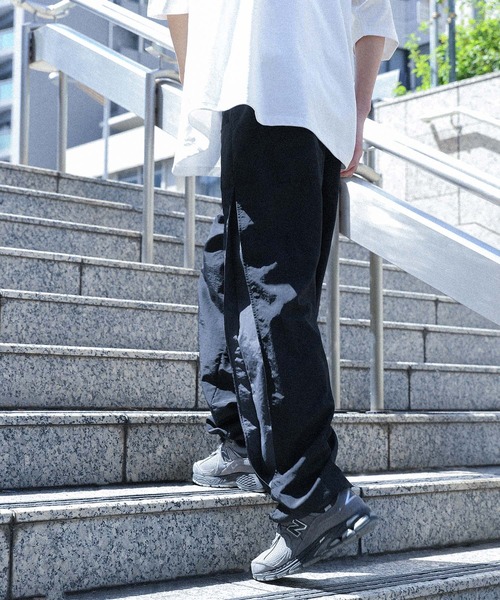 MDR(エムディアール)の「冷感サイドタックナイロンパンツ(その他パンツ・メンズ・グレイッシュベージュ/ブラック・L/M)」の9枚目の写真