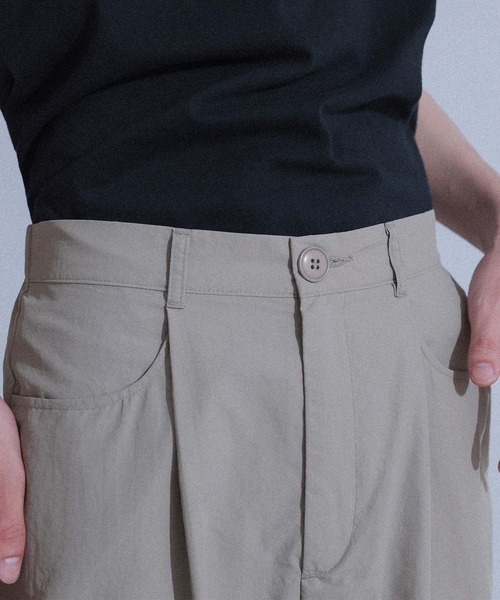 MDR(エムディアール)の「冷感サイドタックナイロンパンツ(その他パンツ・メンズ・グレイッシュベージュ/ブラック・L/M)」の22枚目の写真