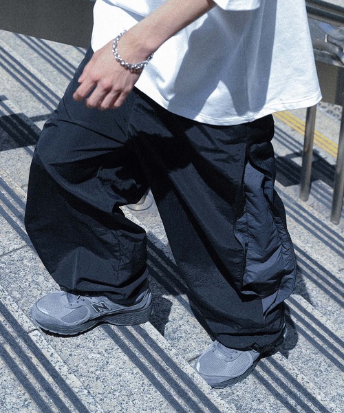 MDR(エムディアール)の「冷感サイドタックナイロンパンツ(その他パンツ・メンズ・グレイッシュベージュ/ブラック・L/M)」の3枚目の写真