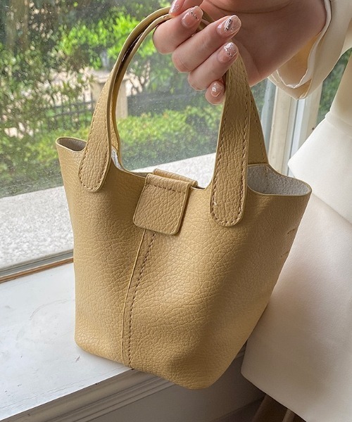 AsRiRe（アスリレイ）の「ショルダーストラップ付き ミニフェイクレザーハンドバッグ（ハンドバッグ・レディース・イエロー/ホワイト・F）」の11枚目の写真