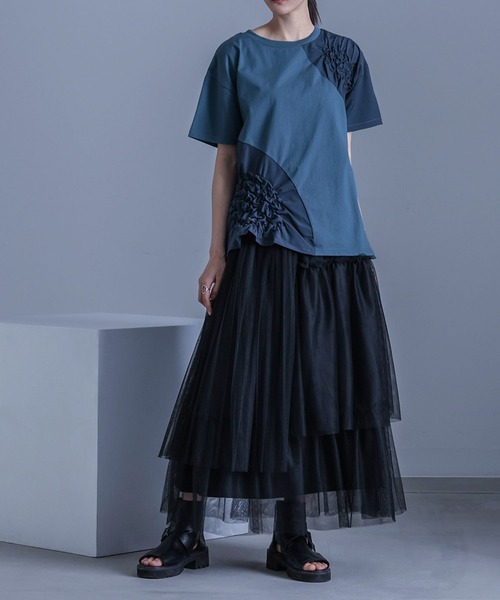 kOhAKU（コハク）の「異素材シャーリング切替カットソー（Tシャツ/カットソー・レディース・ブラック/ブルー・2/1）」の14枚目の写真