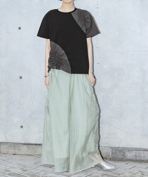 kOhAKU（コハク）の「異素材シャーリング切替カットソー（Tシャツ/カットソー・レディース・ブラック/ブルー・2/1）」の7枚目の写真