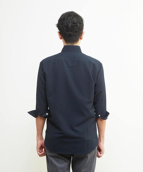 MEN'S MELROSE(メンズメルローズ)の「ドットエアー7分袖ワンピースカラーシャツ | 軽量 / ストレッチ / 吸水速乾(シャツ/ブラウス・メンズ・チェック/ネイビー/ホワイト・4/3/2)」の12枚目の写真