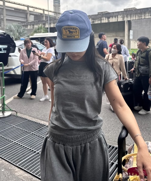 限定お買い得商品 Heart Glitter Logo Tee（Tシャツ/カットソー）｜HTH Cropped トップス