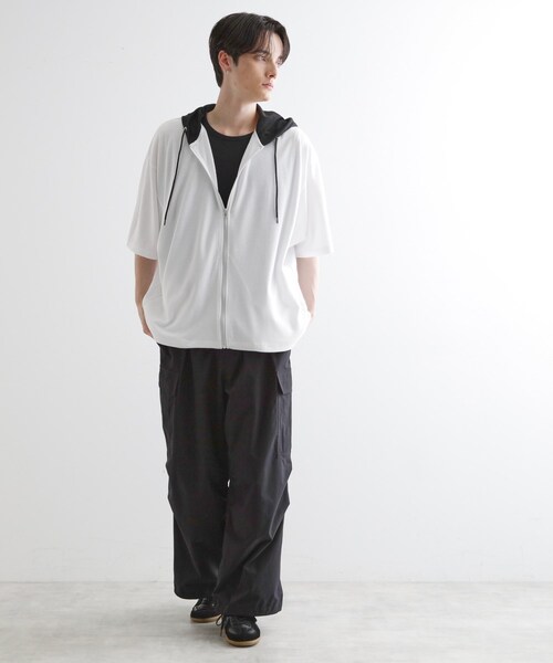 tk.TAKEO KIKUCHI(ティーケータケオキクチ)の「◆ドルマンジップパーカ(パーカー・メンズ・ブラック/ホワイト系5/ブラック系4/ライトグレー・02/03)」の11枚目の写真