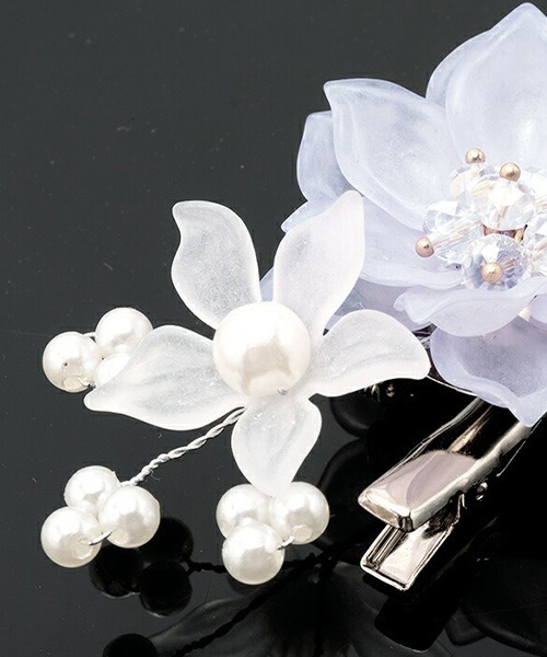 SOUBIEN(ソウビエン)の「flower髪飾り(和装小物・レディース・ホワイト系/ブルーグリーン/イエロー/オレンジ/コーラルピンク/ライトグリーン/パープル系/ライトピンク・FREE)」の21枚目の写真