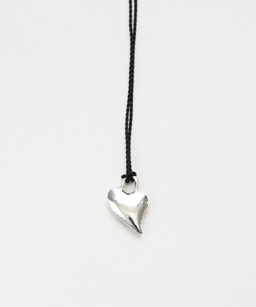 LAPUIS(ラピュイ)の「LAPUIS(ラピュイ) Garden Heart necklace(チョーカー・レディース・シルバー/ゴールド・FREE)」の4枚目の写真
