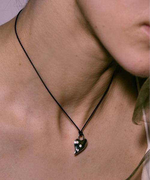 LAPUIS(ラピュイ)の「LAPUIS(ラピュイ) Garden Heart necklace(チョーカー・レディース・シルバー/ゴールド・FREE)」の17枚目の写真