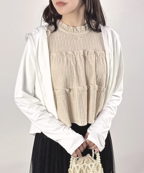 CLOTHY(クロシィ)の「【着る日焼け止め!暑い夏も、さらりとスマートに。】涼感クロップドフルジップパーカー(パーカー・レディース・グリーン/ピンク/パープル/ホワイト/ブラック・MEDIUM)」の2枚目の写真