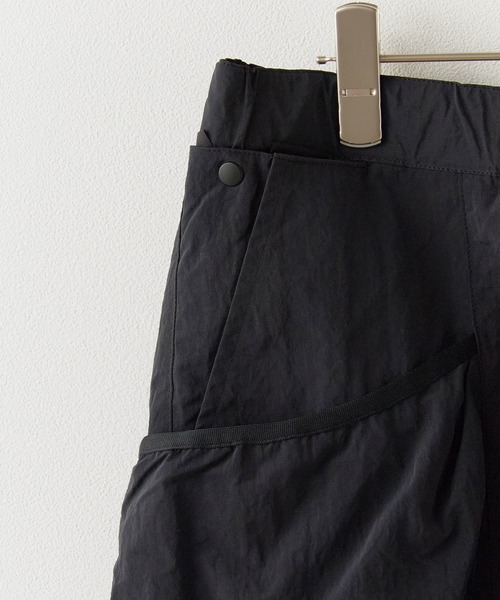 REMI RELIEF（レミレリーフ）の「REMI RELIEF/レミレリーフ ナイロンタッサーサイドポケットイージーショーツ（その他パンツ・メンズ・ベージュ/ブラック・M/S）」の8枚目の写真