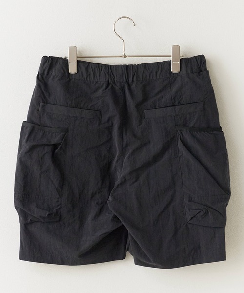 REMI RELIEF（レミレリーフ）の「REMI RELIEF/レミレリーフ ナイロンタッサーサイドポケットイージーショーツ（その他パンツ・メンズ・ベージュ/ブラック・M/S）」の4枚目の写真