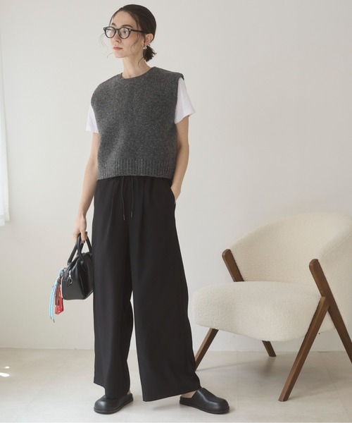 ANGIE（アンジー）の「バックオープン ニット ベスト（ベスト・レディース・チャコール/ベージュ/ブラウン・FREE）」の10枚目の写真