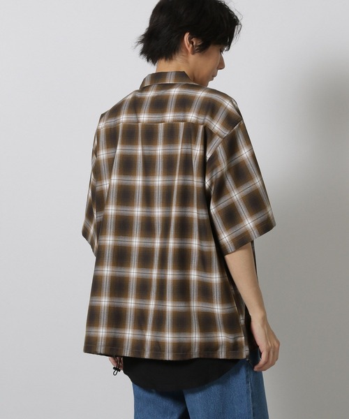 LAKOLE（ラコレ）の「裾ドロスト半袖シャツ / 571777（シャツ/ブラウス・メンズ・グレー/ホワイト/ブラウン/ライトグリーン・MEDIUM/LARGE）」の19枚目の写真