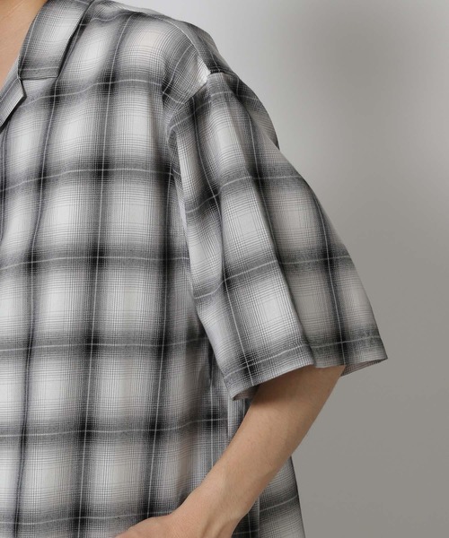 LAKOLE（ラコレ）の「裾ドロスト半袖シャツ / 571777（シャツ/ブラウス・メンズ・グレー/ホワイト/ブラウン/ライトグリーン・MEDIUM/LARGE）」の11枚目の写真