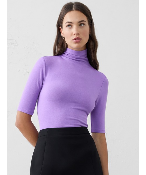 BANANA REPUBLIC FACTORY STORE(バナナリパブリック ファクトリーストア)の「BANANA REPUBLIC FACTORY STORE ソフトラックス タートルネックトップ(Tシャツ/カットソー・レディース・ブラック/パープル系その他/ベージュ/アッシュブラウン/ブラウン・S/M/XS/L)」の5枚目の写真