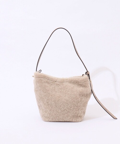 LORISTELLA（ロリステッラ）の「【LORISTELLA/ロリステッラ】別注キューブワンハンドルムートンバッグ（ショルダーバッグ・レディース・ベージュ・FREE）」の8枚目の写真
