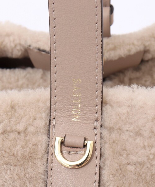 LORISTELLA（ロリステッラ）の「【LORISTELLA/ロリステッラ】別注キューブワンハンドルムートンバッグ（ショルダーバッグ・レディース・ベージュ・FREE）」の18枚目の写真