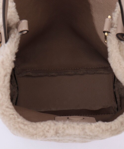 LORISTELLA（ロリステッラ）の「【LORISTELLA/ロリステッラ】別注キューブワンハンドルムートンバッグ（ショルダーバッグ・レディース・ベージュ・FREE）」の20枚目の写真