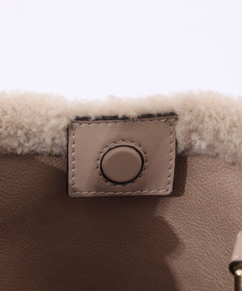 LORISTELLA（ロリステッラ）の「【LORISTELLA/ロリステッラ】別注キューブワンハンドルムートンバッグ（ショルダーバッグ・レディース・ベージュ・FREE）」の21枚目の写真