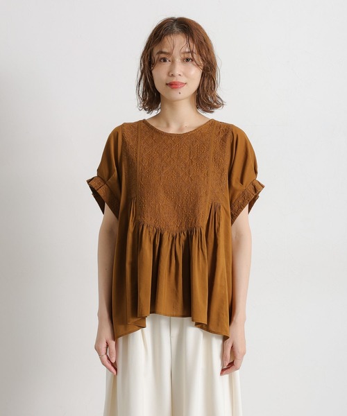 フロント刺繍ハーフスリーブブラウス（シャツ/ブラウス