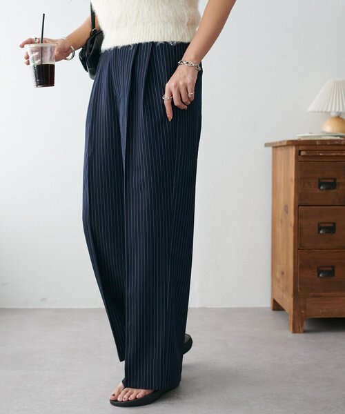 DISCOAT（ディスコート）の「【ユニセックス】タックワイドスラックス（スラックス・レディース・ネイビー/グレー/ブラック・MEDIUM/LARGE）」の3枚目の写真