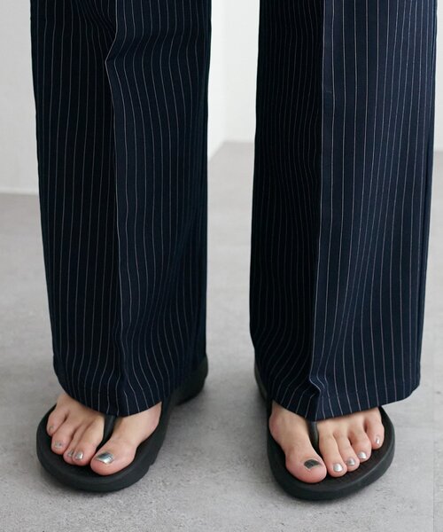 DISCOAT（ディスコート）の「【ユニセックス】タックワイドスラックス（スラックス・レディース・ネイビー/グレー/ブラック・MEDIUM/LARGE）」の13枚目の写真