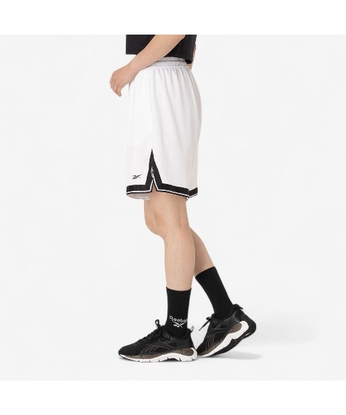 Reebok（リーボック）の「バスケットボール ショーツ / HOOPER BB SHORT（その他パンツ・レディース・ブラック/ホワイト・MEDIUM/X-SMALL/SMALL）」の3枚目の写真