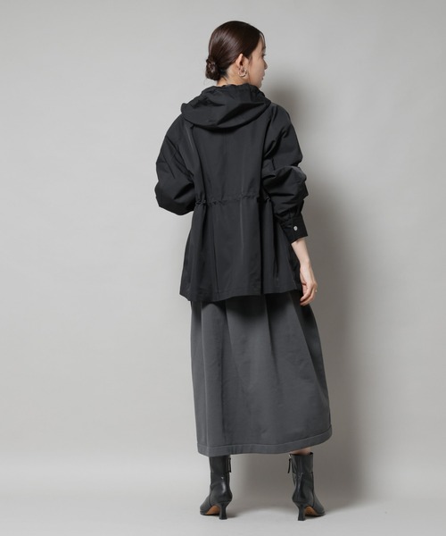 NANO universe（ナノユニバース）の「撥水加工フードブルゾン（ブルゾン・レディース・ブラック/ベージュ/モカ・FREE）」の17枚目の写真