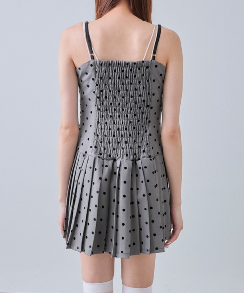 OLIVE des OLIVE（オリーブデオリーブ）の「レースアッププリーツキャミワンピース（ワンピース・レディース・ブラック/ドット・FREE）」の6枚目の写真