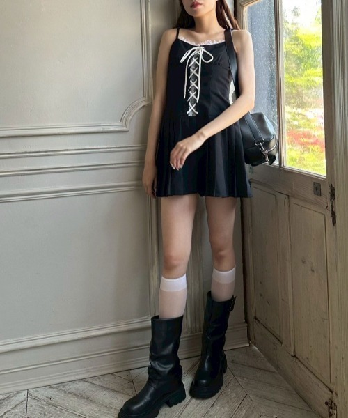 OLIVE des OLIVE（オリーブデオリーブ）の「レースアッププリーツキャミワンピース（ワンピース・レディース・ブラック/ドット・FREE）」の14枚目の写真