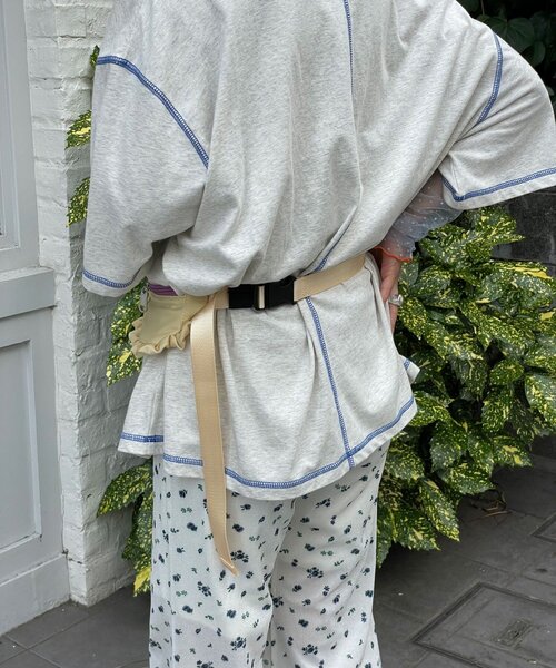 HELLO.SANFRANCISCO（ハローサンフランシスコ）の「【HELLO.SANFRANCISCO/ハローサンフランシスコ】サテンフリルコンビウエストBAG（ボディバッグ/ウエストポーチ・レディース・イエロー/パープル・FREE）」の6枚目の写真