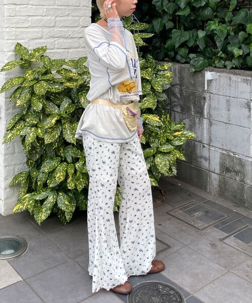 HELLO.SANFRANCISCO（ハローサンフランシスコ）の「【HELLO.SANFRANCISCO/ハローサンフランシスコ】サテンフリルコンビウエストBAG（ボディバッグ/ウエストポーチ・レディース・イエロー/パープル・FREE）」の9枚目の写真