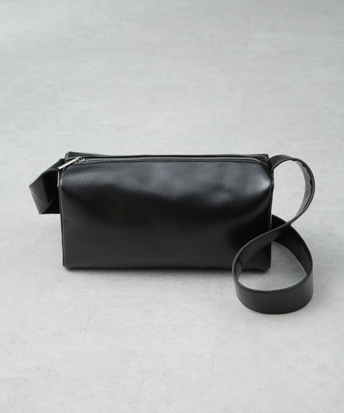 NANO universe（ナノユニバース）の「ワンショルダーボディーバッグ（ショルダーバッグ・レディース・ブラック/ホワイト/シルバー・FREE）」の13枚目の写真