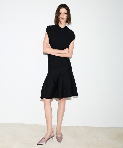 CHARLES & KEITH(チャールズ & キース)の「Helena ヘレナ パールスリングバックキトゥンヒール(パンプス・レディース・ブラウン系その他3/ブラック系その他7/スモークピンク・25cm/24.5cm/23.5cm/23cm/22.5cm/22cm/25.5cm)」の20枚目の写真
