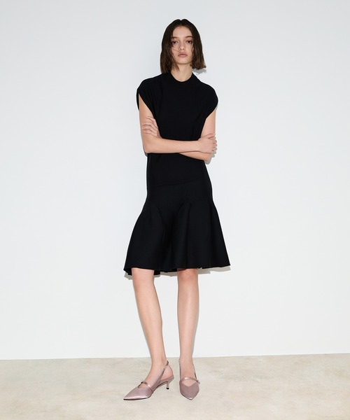 CHARLES & KEITH(チャールズ & キース)の「Helena ヘレナ パールスリングバックキトゥンヒール(パンプス・レディース・ブラウン系その他3/ブラック系その他7/スモークピンク・25cm/24.5cm/23.5cm/23cm/22.5cm/22cm/25.5cm)」の21枚目の写真