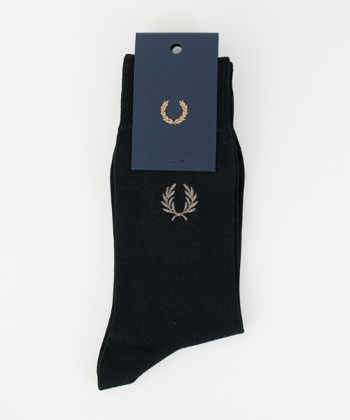 FRED PERRY（フレッドペリー）の「[FRED PERRY/フレッドペリー] ワンポイント刺繍ロゴ ミドルソックス（ソックス/靴下・メンズ・ホワイト/ブラック・25-27）」の5枚目の写真