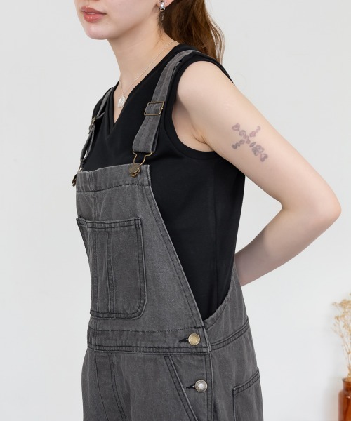 aity(アイティ)の「Vネックノースリーブトップス カットソー コットン 夏服(Tシャツ/カットソー・レディース・ブラック/グレイッシュベージュ/オフホワイト・M/L/LL/3L/4L)」の3枚目の写真