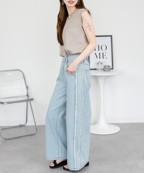 aity(アイティ)の「Vネックノースリーブトップス カットソー コットン 夏服(Tシャツ/カットソー・レディース・ブラック/グレイッシュベージュ/オフホワイト・M/L/LL/3L/4L)」の11枚目の写真