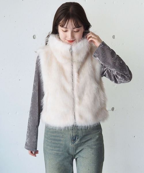 tiptop（ティップトップ）の「ダブルジップアソートMIXファーベスト（ベスト・レディース・チャコールグレー/ブラウン系その他/グレー系その他/アイボリー・FREE）」の21枚目の写真