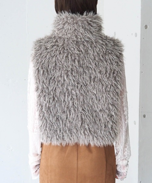 tiptop（ティップトップ）の「ダブルジップアソートMIXファーベスト（ベスト・レディース・チャコールグレー/ブラウン系その他/グレー系その他/アイボリー・FREE）」の13枚目の写真