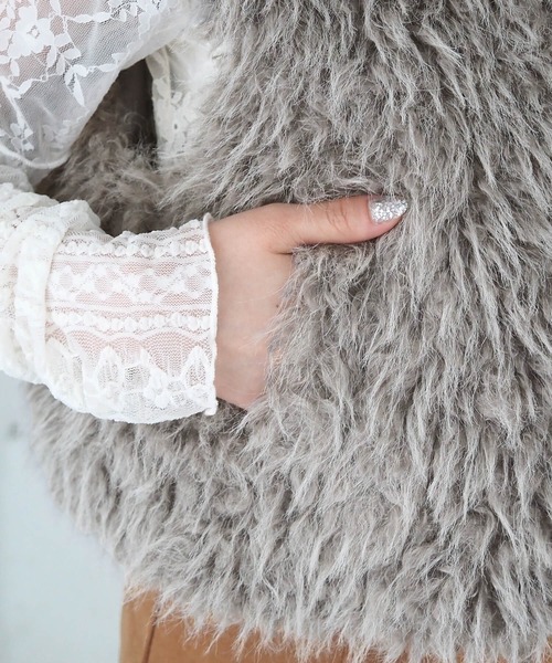 tiptop（ティップトップ）の「ダブルジップアソートMIXファーベスト（ベスト・レディース・チャコールグレー/ブラウン系その他/グレー系その他/アイボリー・FREE）」の16枚目の写真