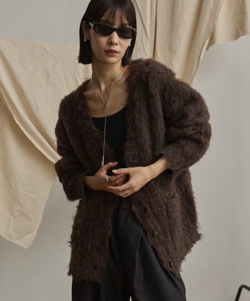 Happy John（ハッピージョン）の「loose shaggy knit cardigan/貴族式シャギーニットカーディガン（カーディガン/ボレロ・レディース・ブラック/ブルー/ブラウン/レッド・FREE）」の6枚目の写真