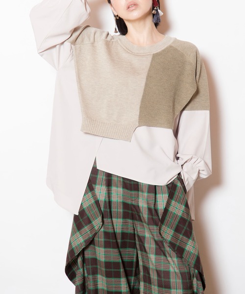 OSMOSIS（オズモーシス）の「切替レイヤードニットプルオーバー（ニット/セーター・レディース・ブラック/ベージュ/チャコール・ONE SIZE）」の10枚目の写真