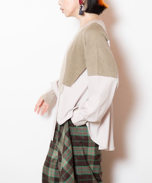 OSMOSIS（オズモーシス）の「切替レイヤードニットプルオーバー（ニット/セーター・レディース・ブラック/ベージュ/チャコール・ONE SIZE）」の11枚目の写真