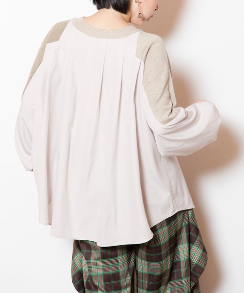 OSMOSIS（オズモーシス）の「切替レイヤードニットプルオーバー（ニット/セーター・レディース・ブラック/ベージュ/チャコール・ONE SIZE）」の12枚目の写真