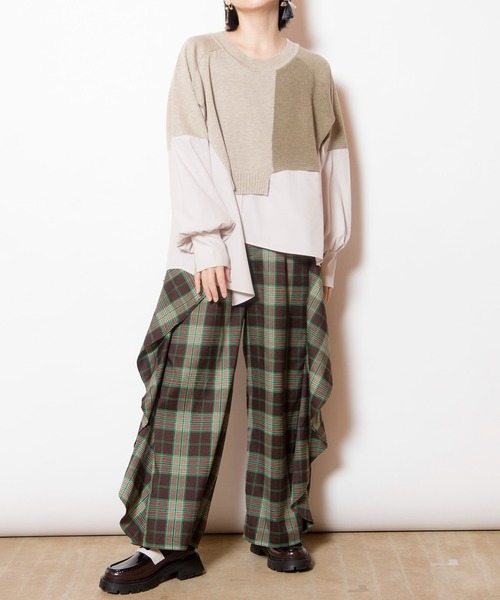 OSMOSIS（オズモーシス）の「切替レイヤードニットプルオーバー（ニット/セーター・レディース・ブラック/ベージュ/チャコール・ONE SIZE）」の15枚目の写真