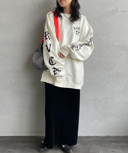 RVCA（ルーカ）の「【WEB限定】[RVCA/ルーカ] VA WORLD WIDE バックプリントスウェット【追加】（スウェット・レディース・キャメル/オフホワイト/ブラック・M/L/XL）」の6枚目の写真