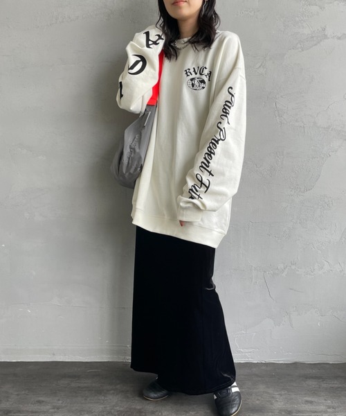 RVCA（ルーカ）の「【WEB限定】[RVCA/ルーカ] VA WORLD WIDE バックプリントスウェット【追加】（スウェット・レディース・キャメル/オフホワイト/ブラック・M/L/XL）」の20枚目の写真